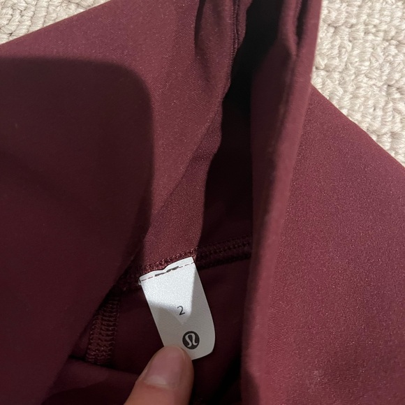 BRAND NEW Lululemon tights/ joggers - Picture 3 of 6